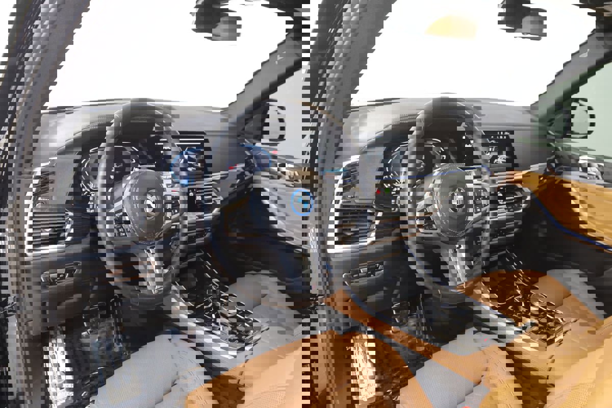 Used 2023 BMW X5 xDrive45e w/ M Sport Package image 29