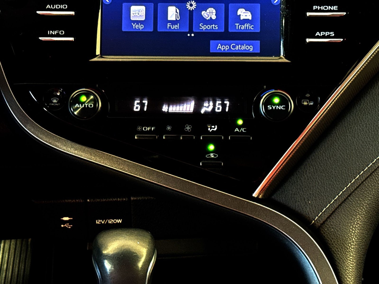 Used 2018 Toyota Camry XSE FWD image 20