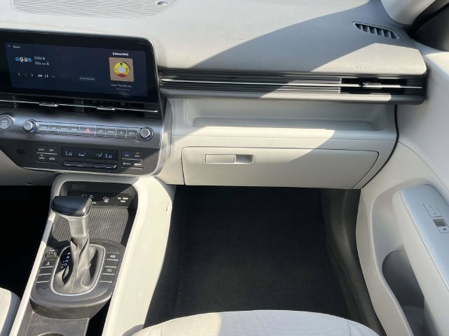 Used 2025 Hyundai Kona SEL AWD/4WD image 18