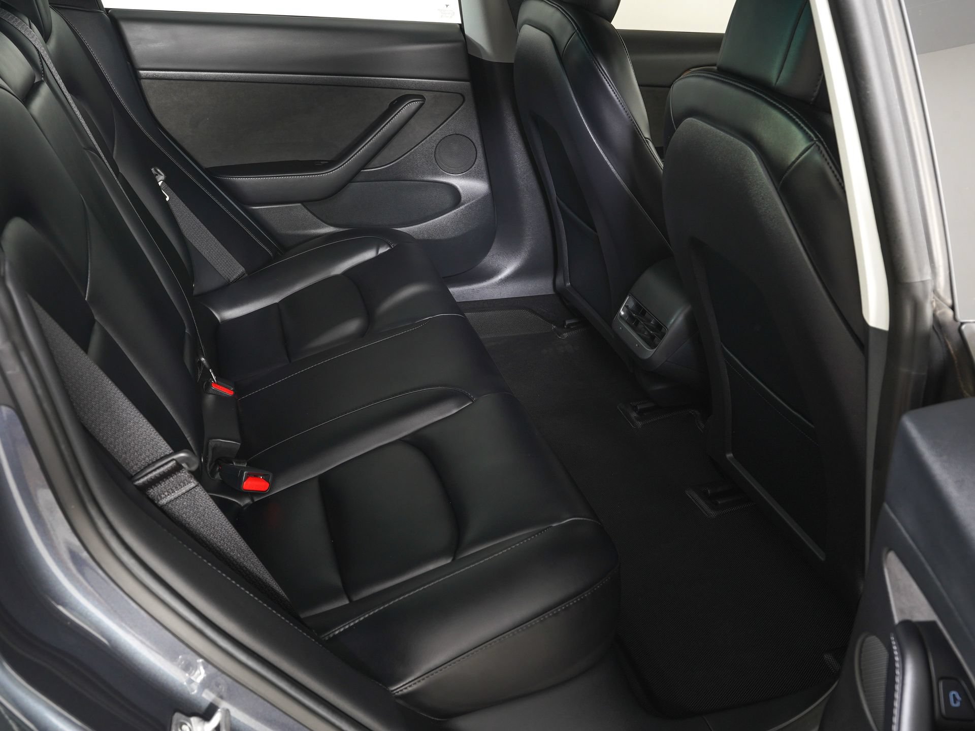 Used 2023 Tesla Model 3 Performance AWD/4WD image 9