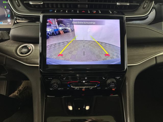 Used 2023 Jeep Grand Cherokee 4WD 4xe image 25