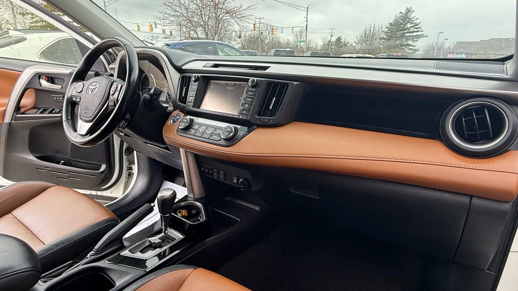 Used 2017 Toyota RAV4 Limited w/ Protection Package image 13