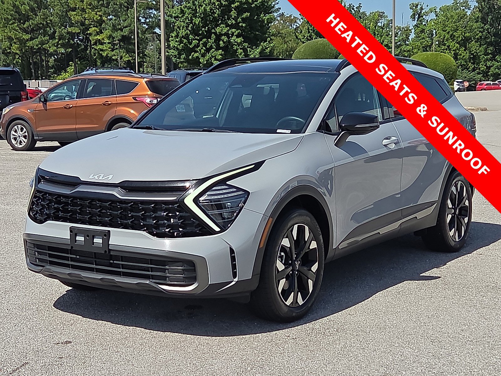 Used 2024 Kia Sportage X-Line w/ X-Line Premium Package AWD/4WD image 2