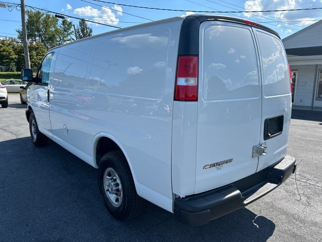 Used 2020 Chevrolet Express 2500 w/ Driver Convenience Package RWD image 9