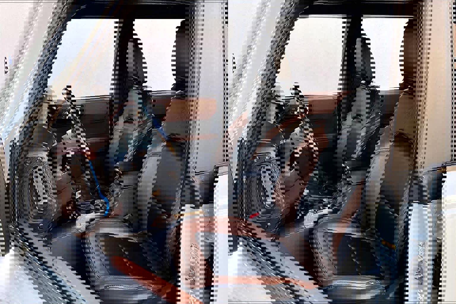 Used 2023 Ford Bronco Outer Banks image 8