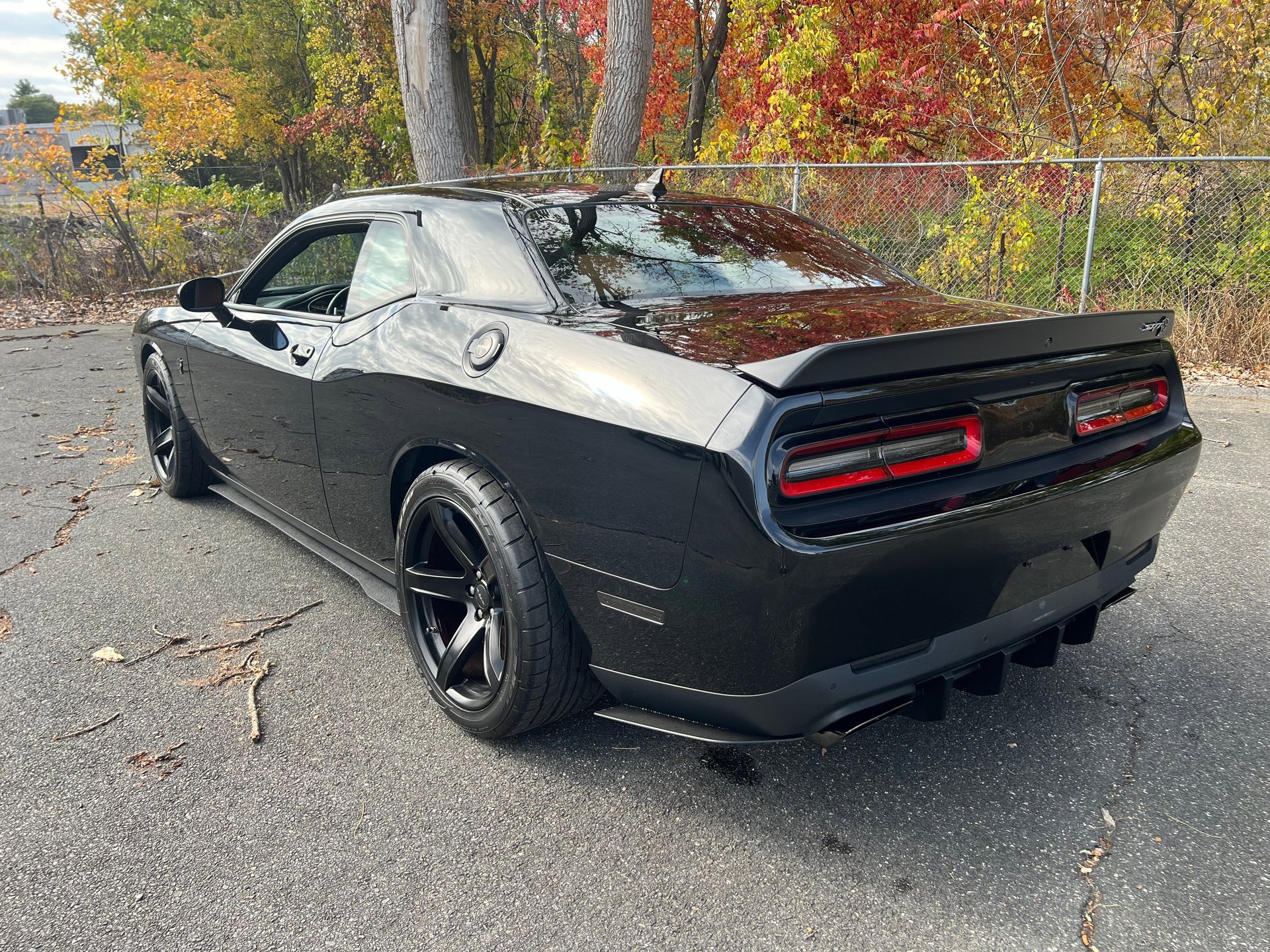 Used 2017 Dodge Challenger SRT Hellcat image 5