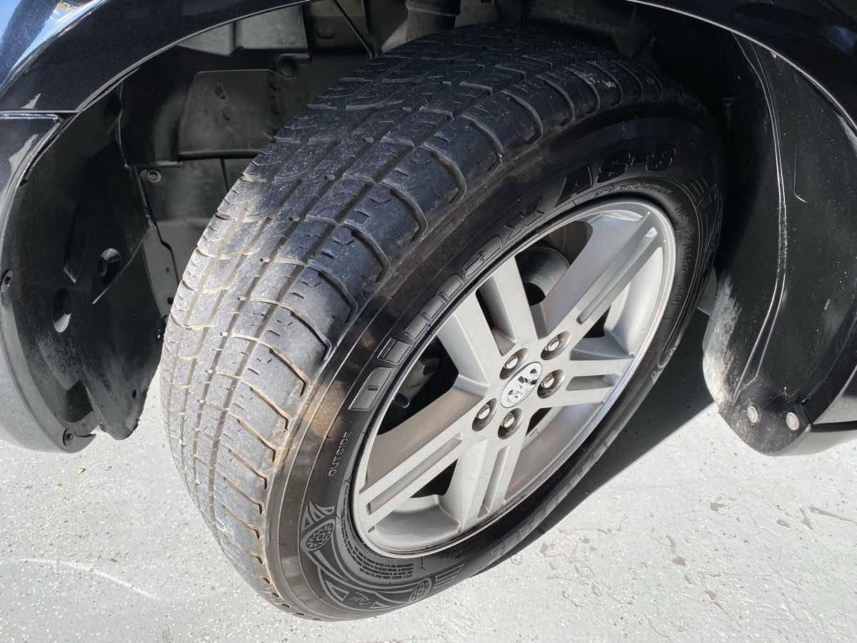 Used 2010 Dodge Avenger R/T w/ Premium Convenience Group image 26