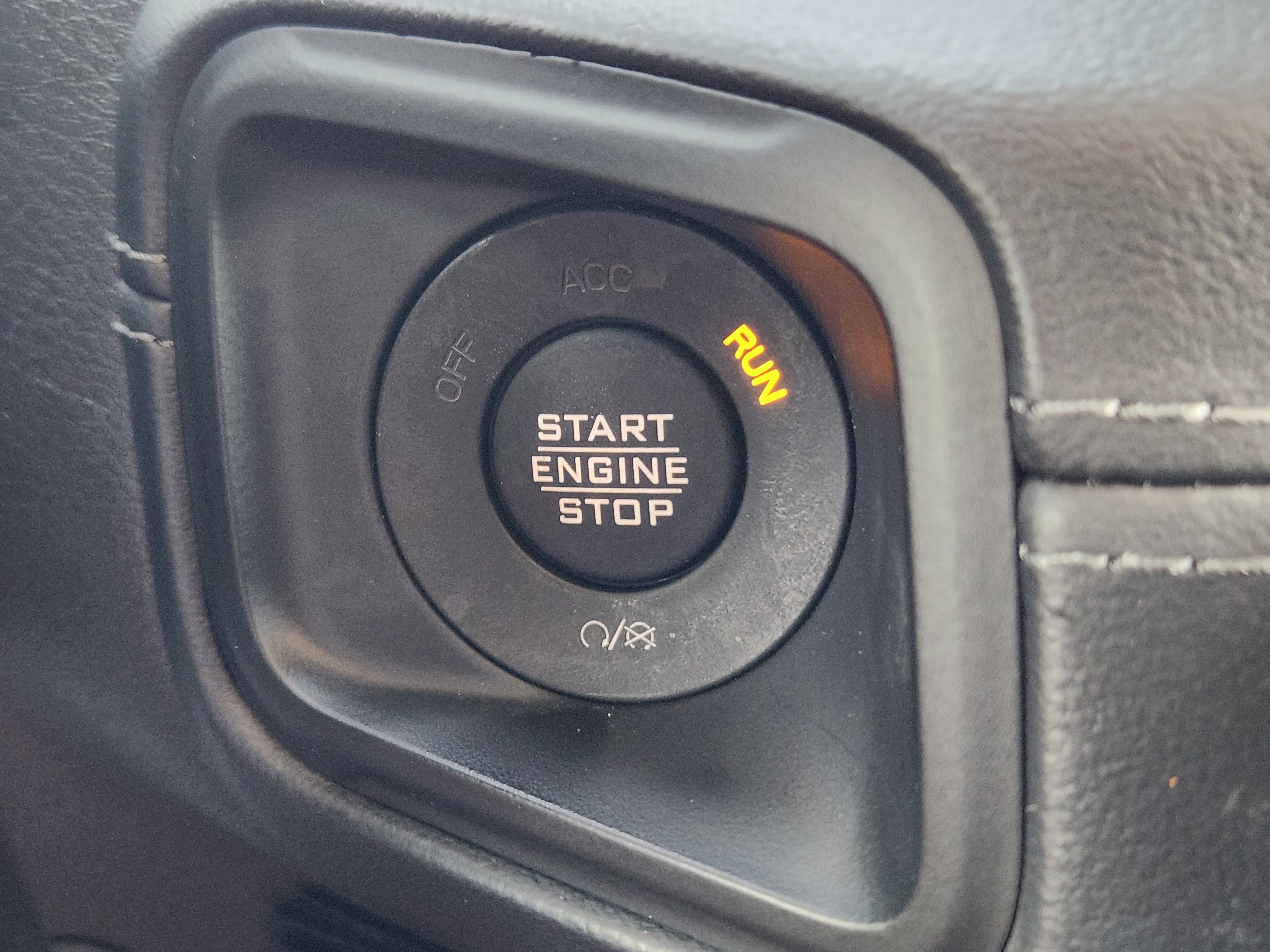 Used 2024 Jeep Wrangler Unlimited Sahara AWD/4WD image 20