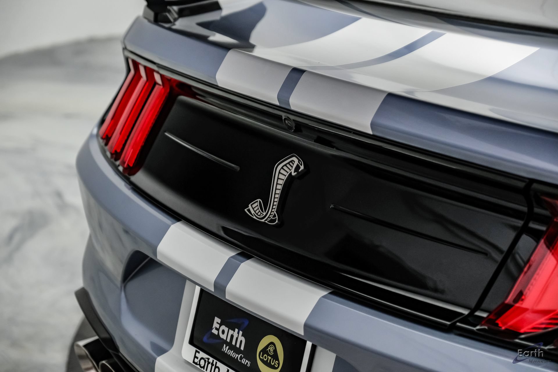 Used 2022 Ford Mustang Shelby GT500 w/ Technology Package RWD image 18