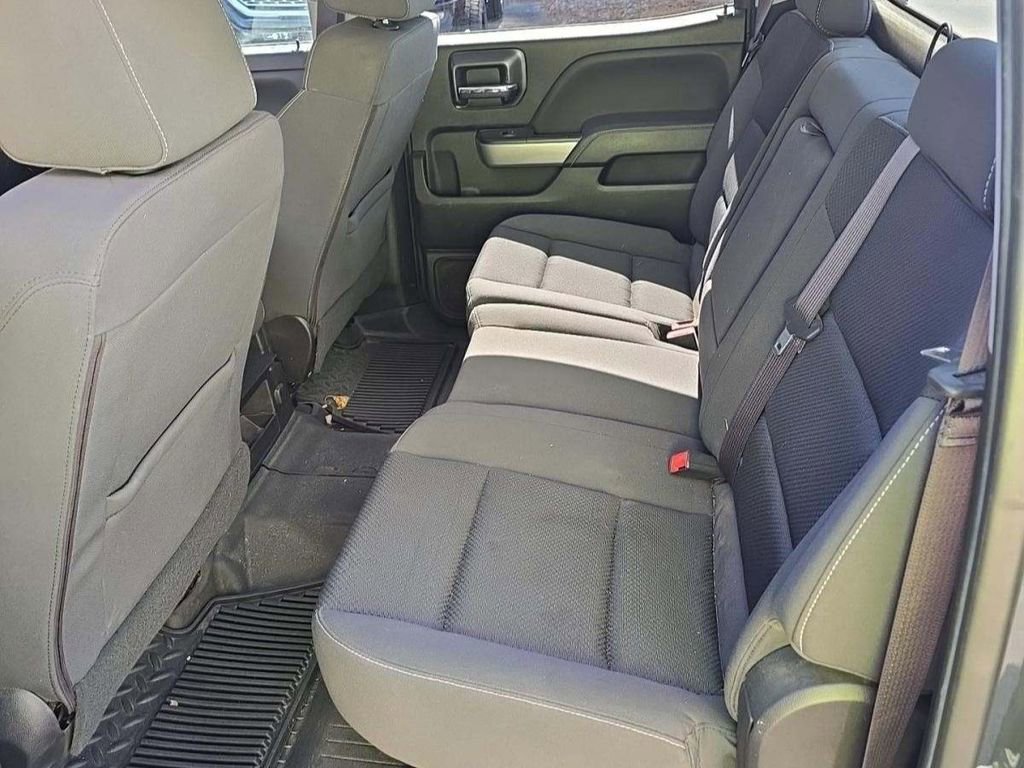 Used 2017 Chevrolet Silverado 1500 LT w/ LPO, Street Package image 4