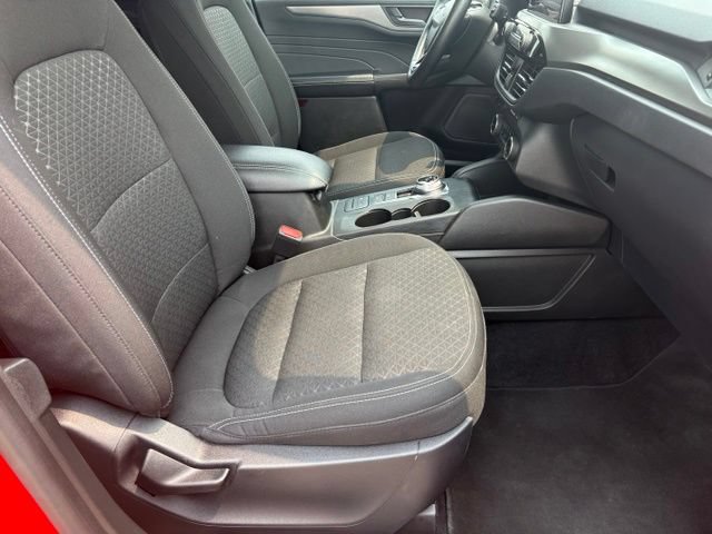 Used 2024 Ford Escape Active AWD/4WD image 18