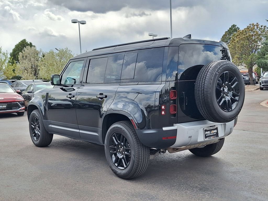 Used 2025 Land Rover Defender 110 S AWD/4WD image 5