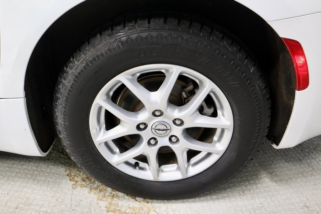 Used 2023 Chrysler Voyager LX image 20