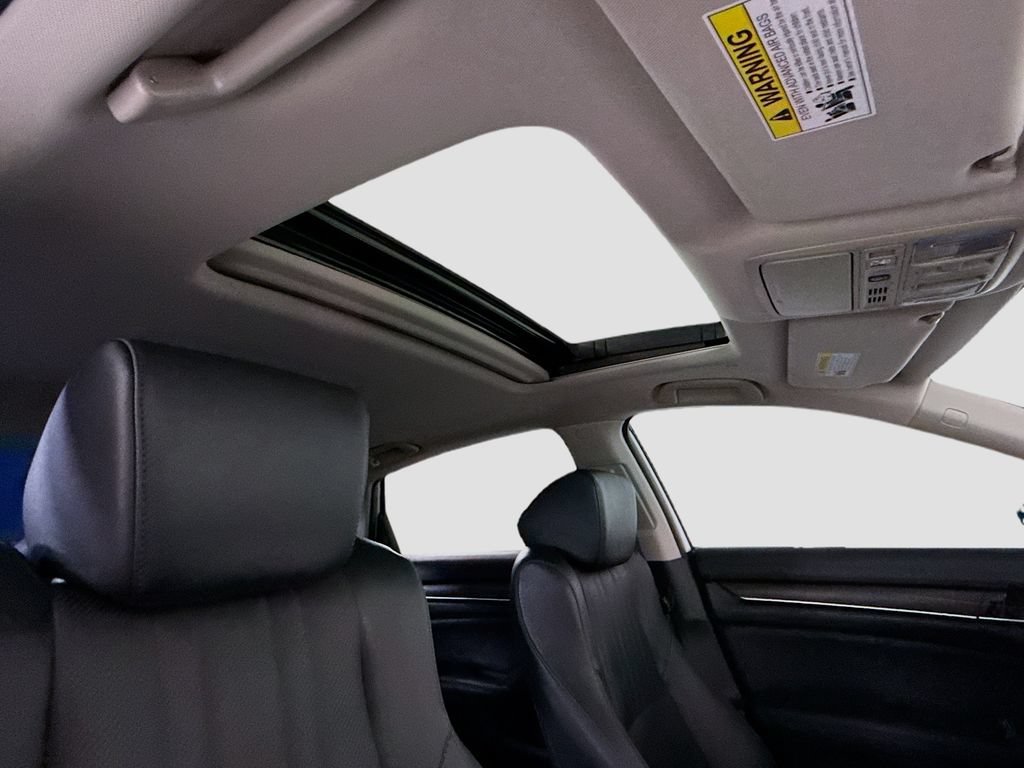 Certified 2022 Honda Accord Touring image 18
