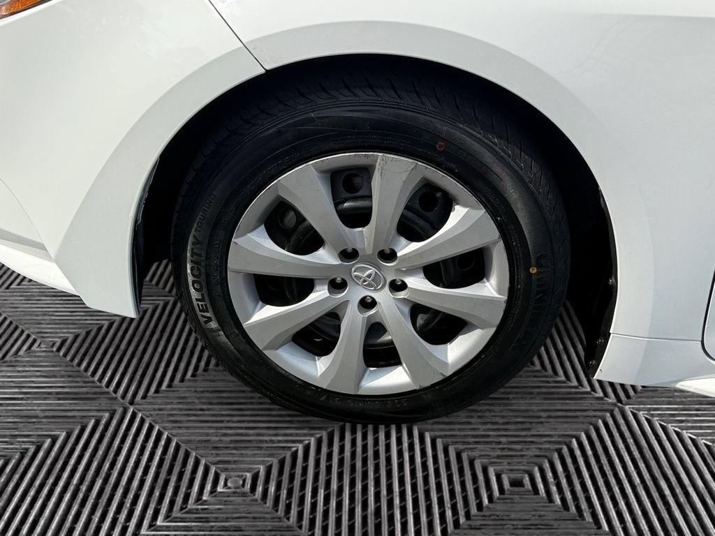 Certified 2024 Toyota Corolla LE FWD image 14