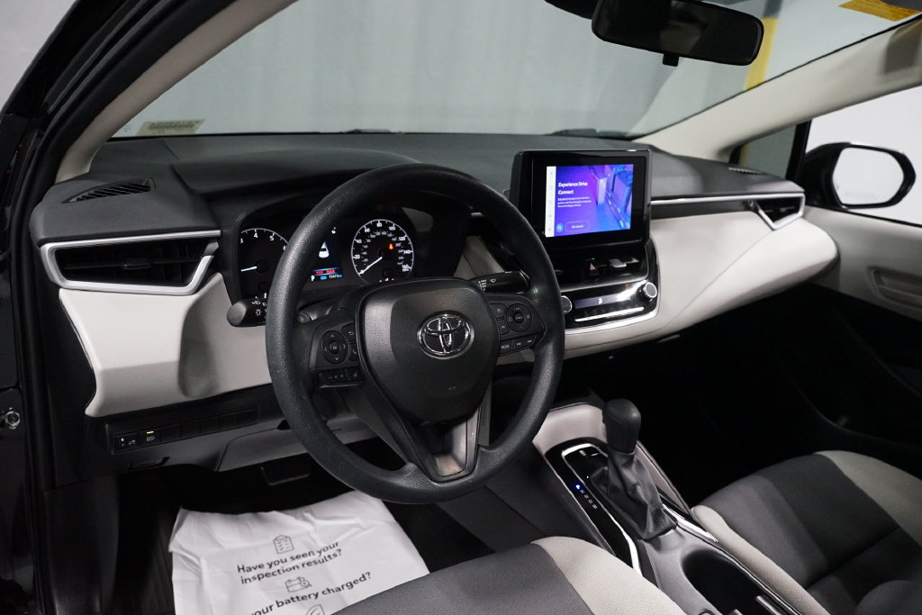 Certified 2025 Toyota Corolla LE FWD image 11