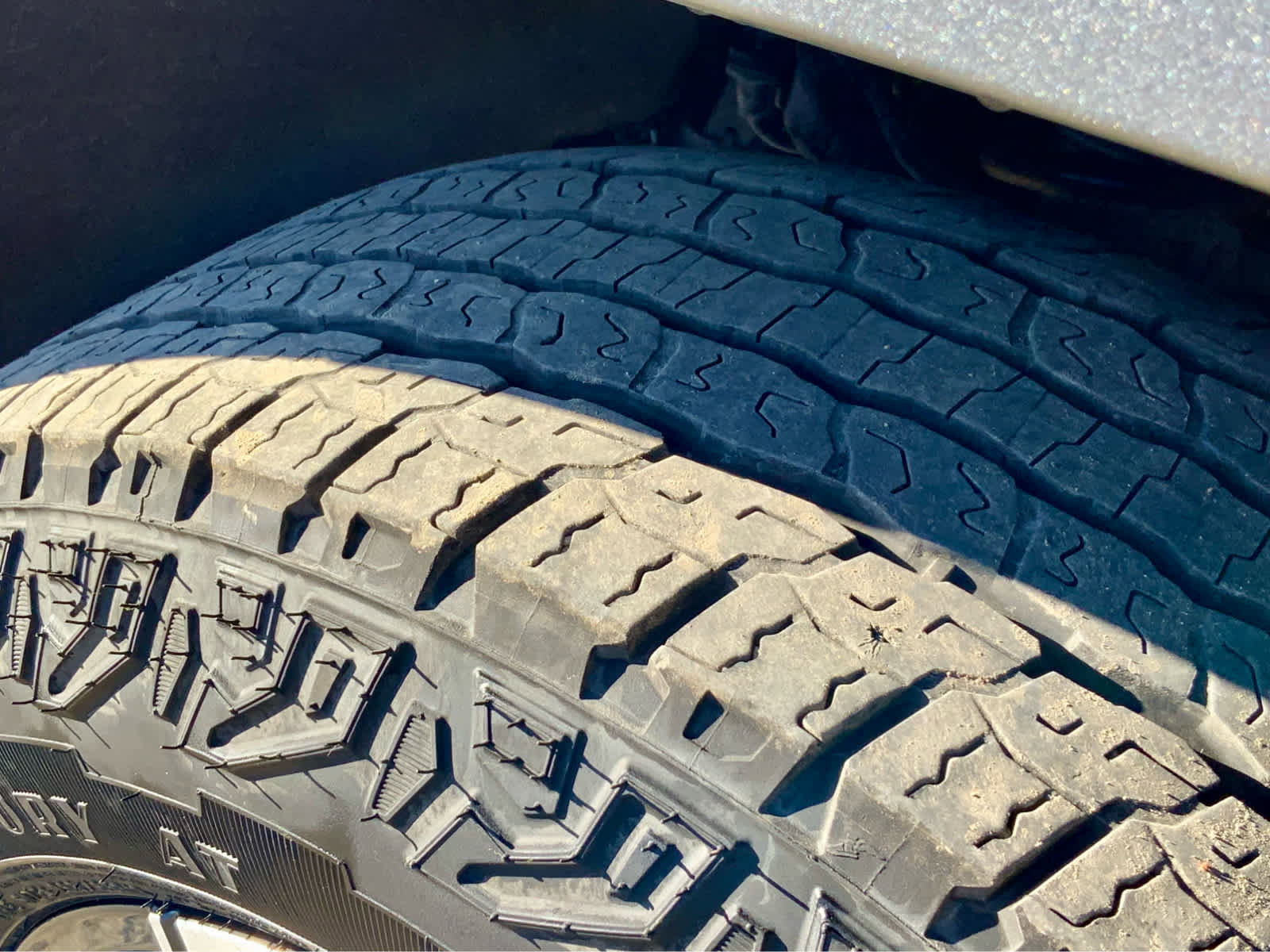 Used 2024 Chevrolet Colorado Z71 w/ Z71 Convenience Package 2 image 21