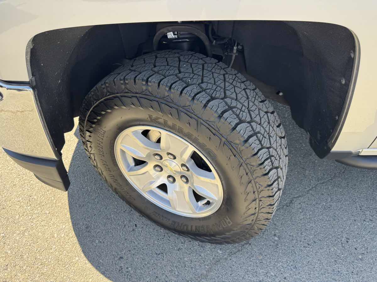 Used 2016 Chevrolet Silverado 1500 LT w/ LT Eassist Package RWD image 31