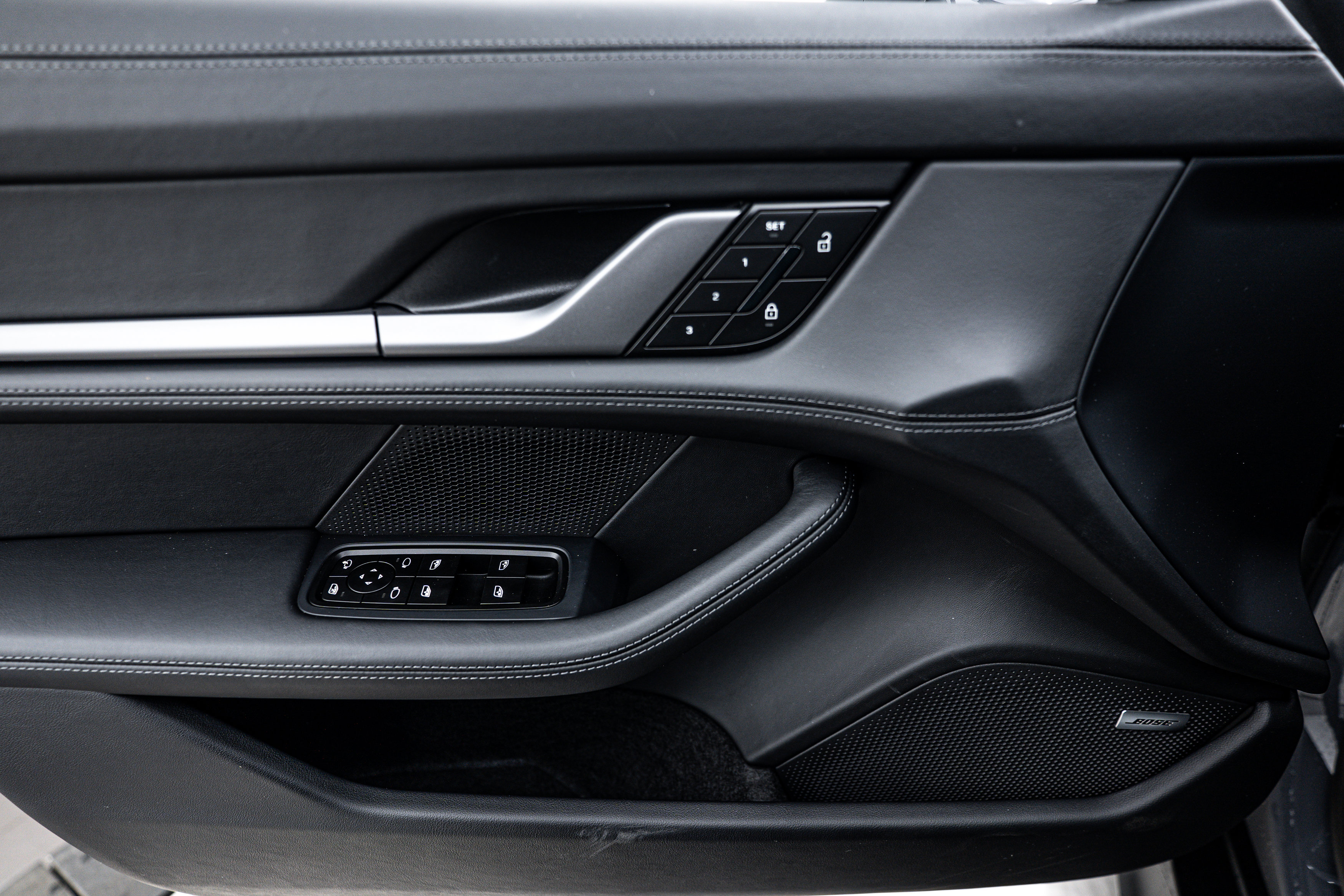 New 2025 Porsche Taycan 4 Cross Turismo image 18