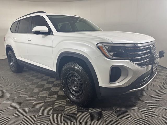 New 2026 Volkswagen Atlas SE image 1