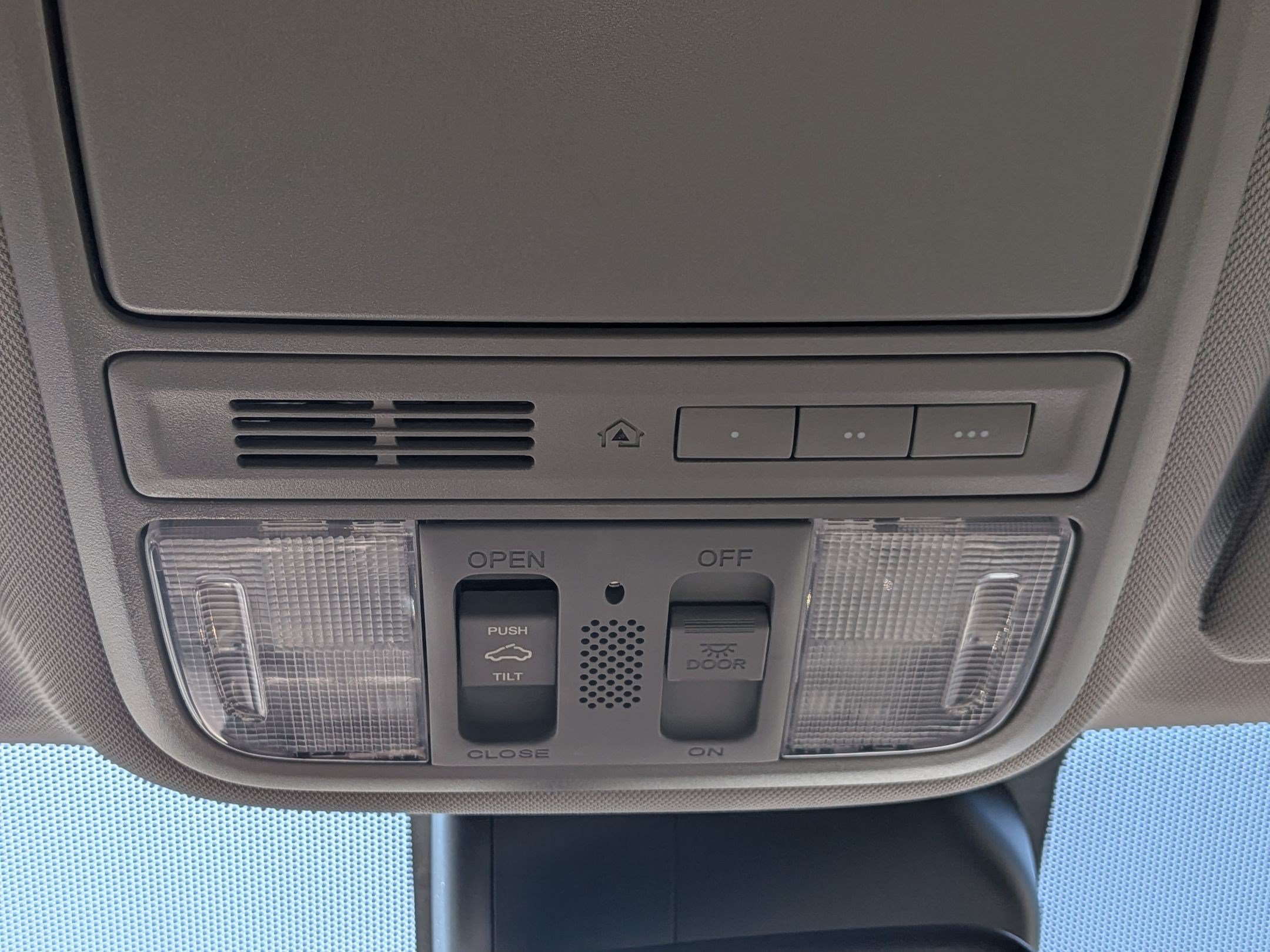 Used 2017 Honda Odyssey EX-L image 17