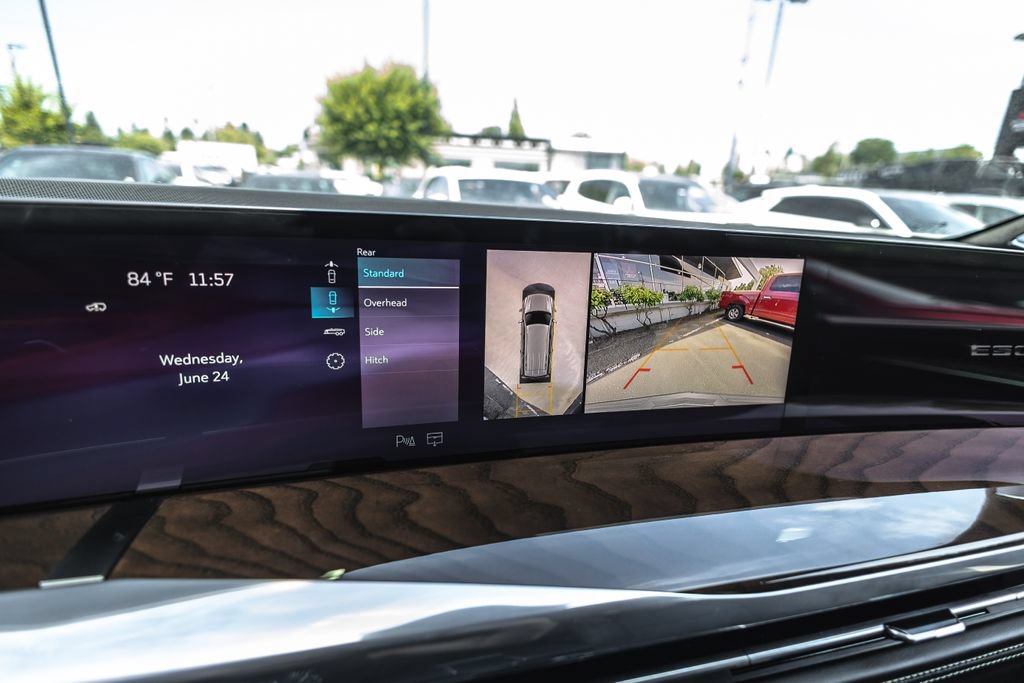 Used 2025 Cadillac Escalade Sport Platinum w/ LPO, Floor Liner Package AWD/4WD image 13