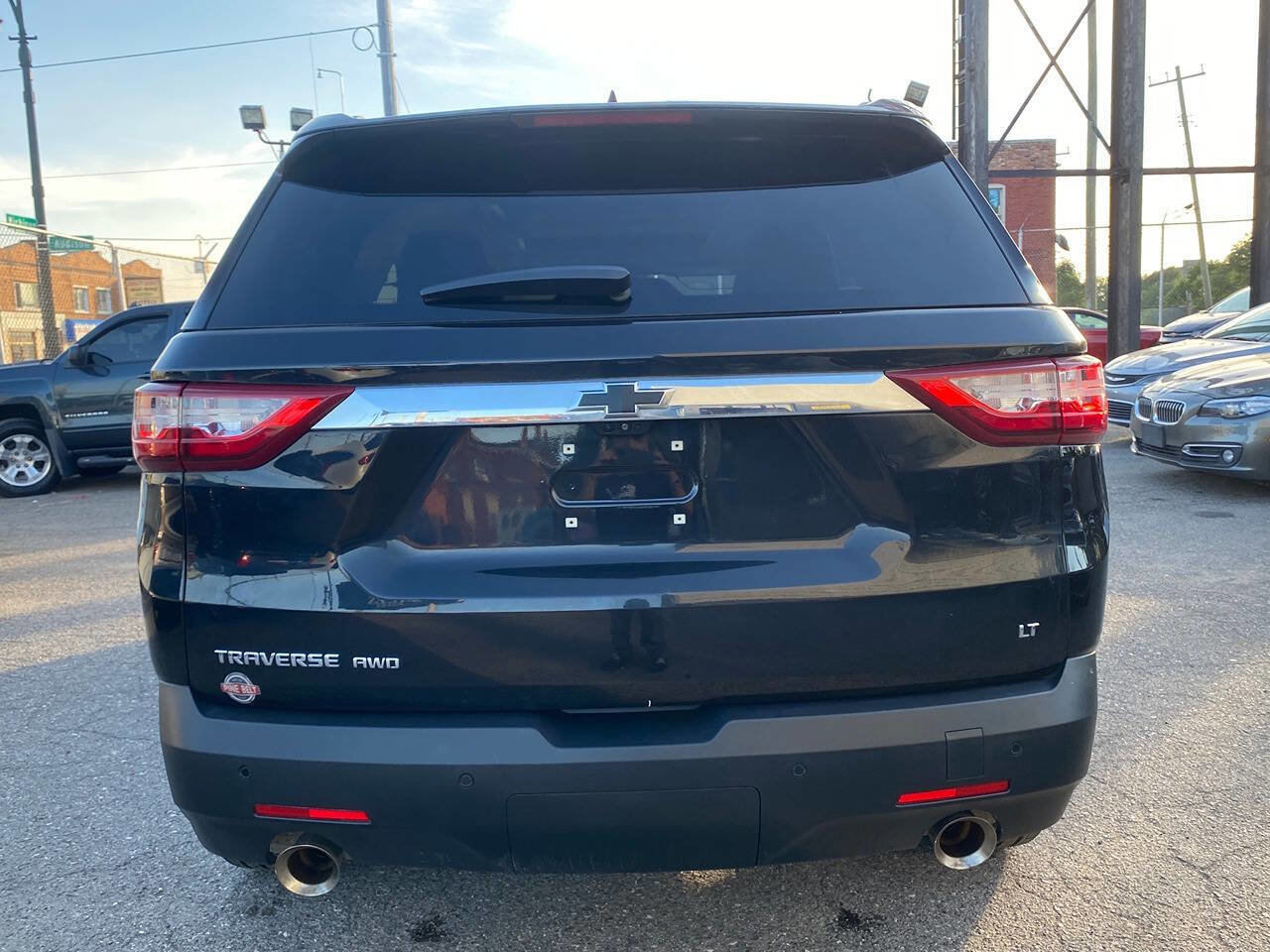 Used 2019 Chevrolet Traverse LT w/ LT Premium Package image 9