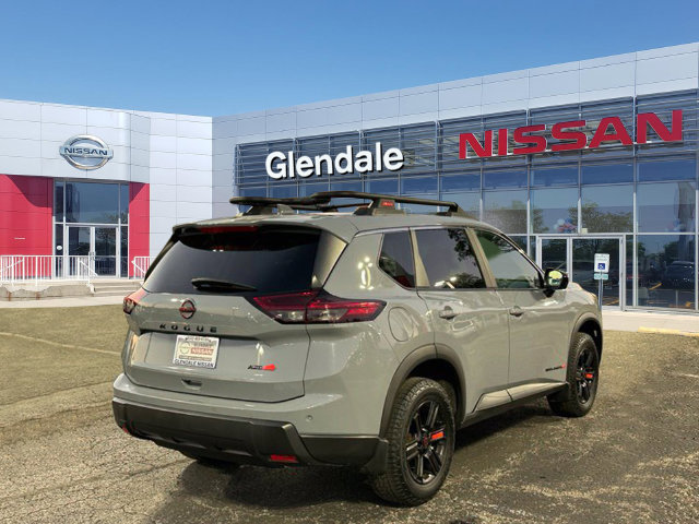 Certified 2025 Nissan Rogue SV AWD/4WD image 4