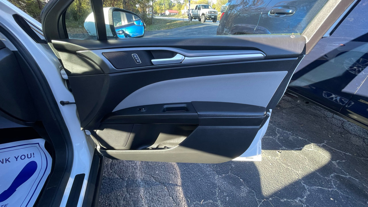 Used 2015 Ford Fusion S image 26