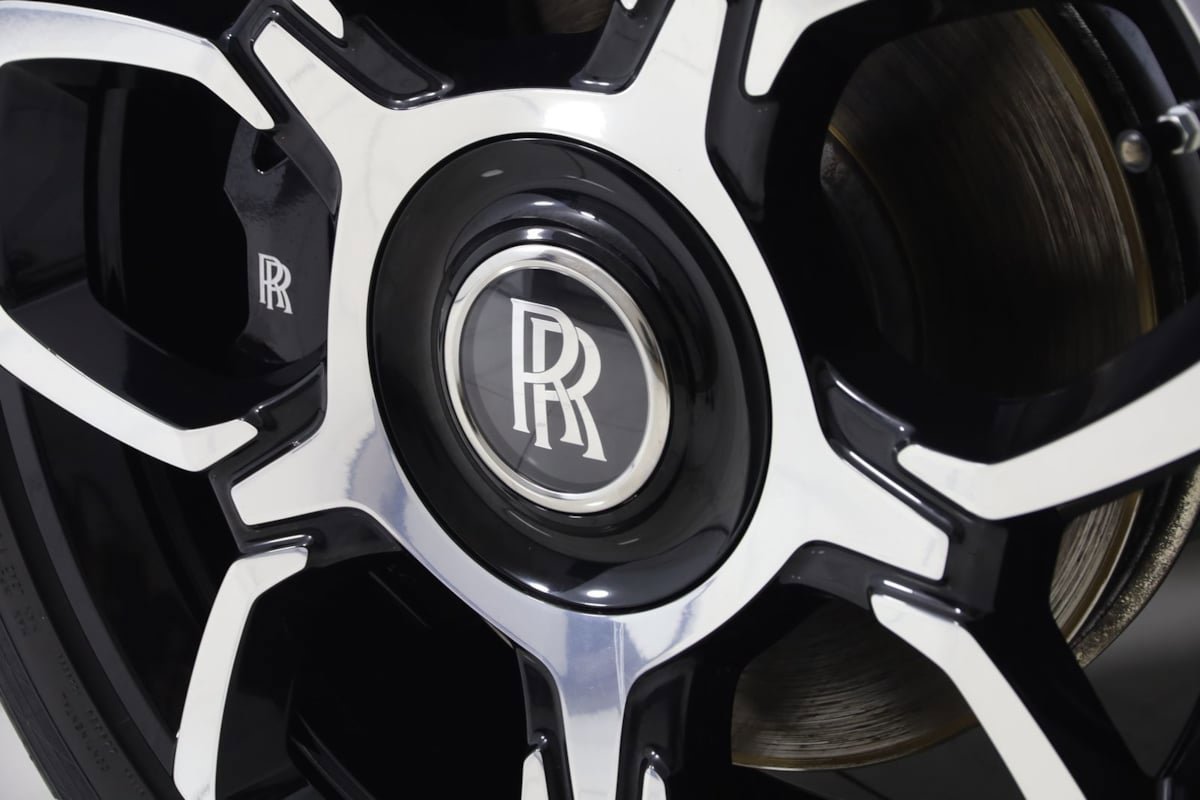 Used 2024 Rolls-Royce Cullinan Black Badge AWD/4WD image 27