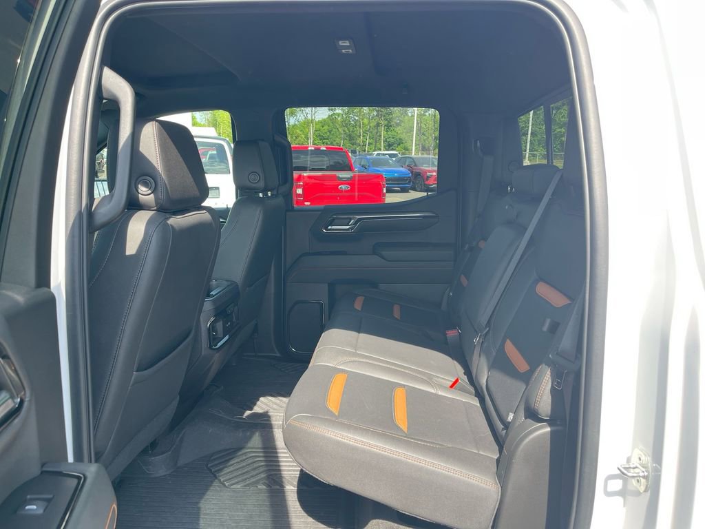 Used 2023 GMC Sierra 1500 AT4 w/ AT4 Premium Package image 12