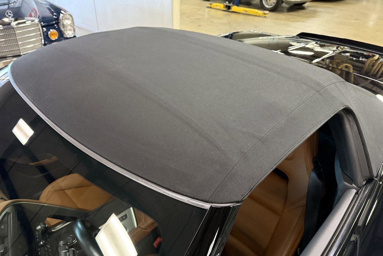 Used 2018 Chevrolet Corvette Stingray Convertible w/ 3LT Preferred Equipment Group image 41