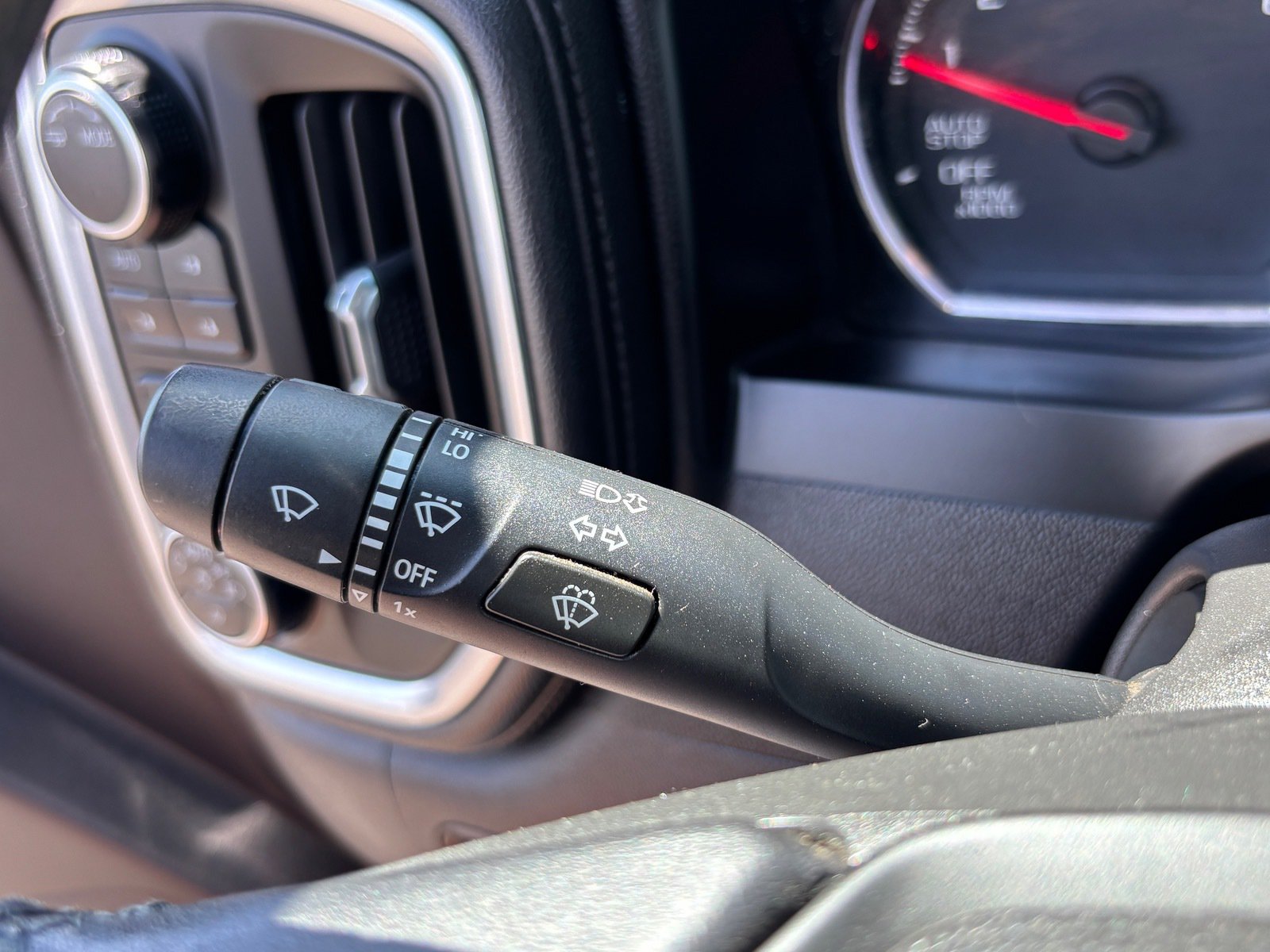 Used 2020 Chevrolet Silverado 1500 LT Trail Boss AWD/4WD image 24