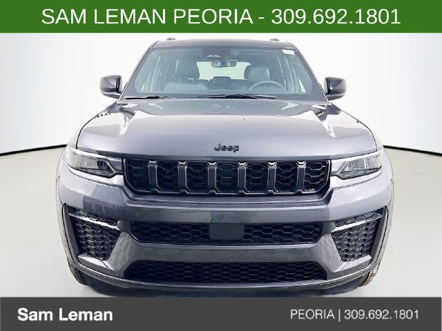 New 2026 Jeep Grand Cherokee Altitude AWD/4WD image 2