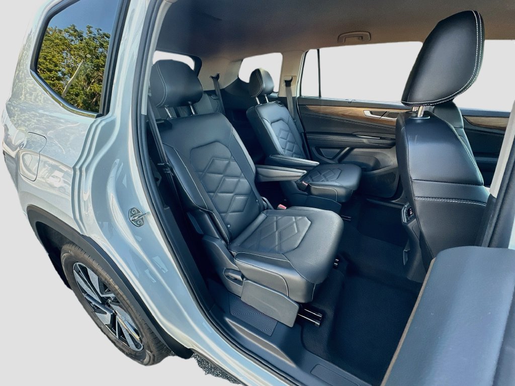Used 2024 Volkswagen Atlas SE FWD image 27