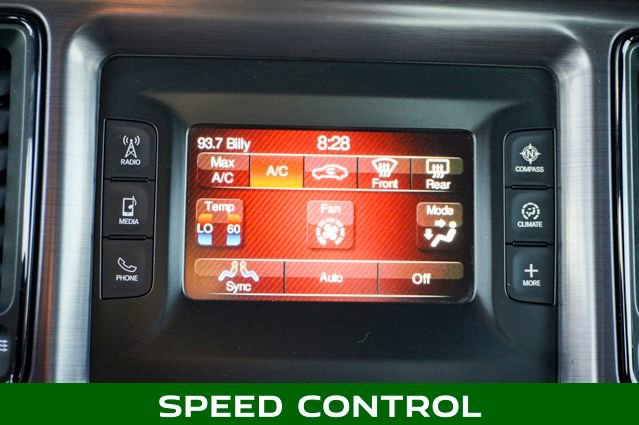 Used 2016 Dodge Challenger SXT image 15