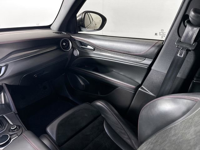 Used 2018 Alfa Romeo Stelvio Quadrifoglio w/ Driver Assist Dynamic Package image 27