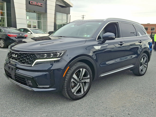 Used 2022 Kia Sorento SX w/ Panoramic Sunroof Package image 3