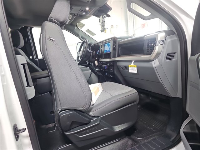 Used 2024 Ford F350 XL w/ XL Chrome Package image 10