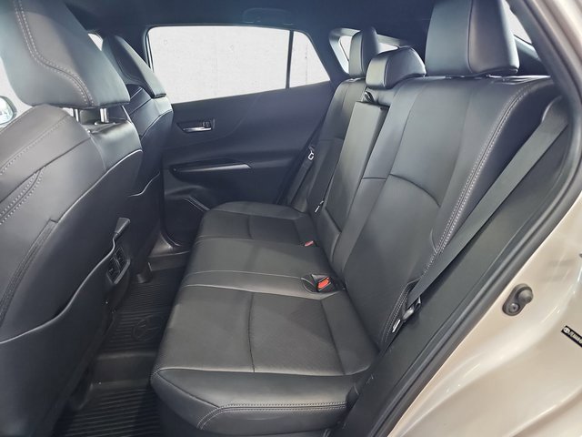 Used 2021 Toyota Venza image 14