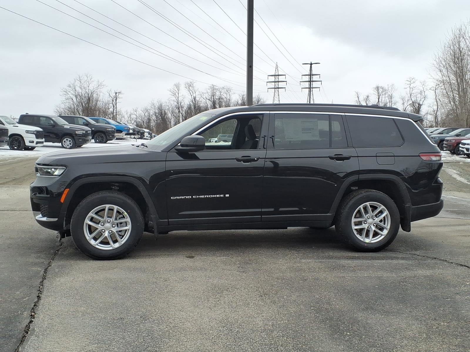 New 2026 Jeep Grand Cherokee L 4WD image 2