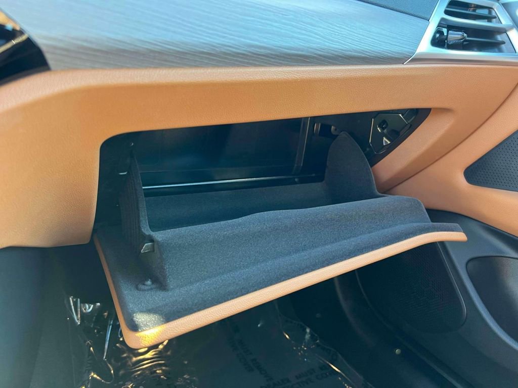 Used 2025 BMW i4 xDrive40i w/ Parking Assistance Package image 35