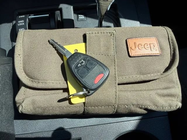Used 2009 Jeep Liberty Sport AWD/4WD image 35