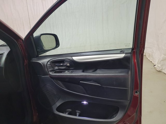 Used 2019 Dodge Grand Caravan GT image 56