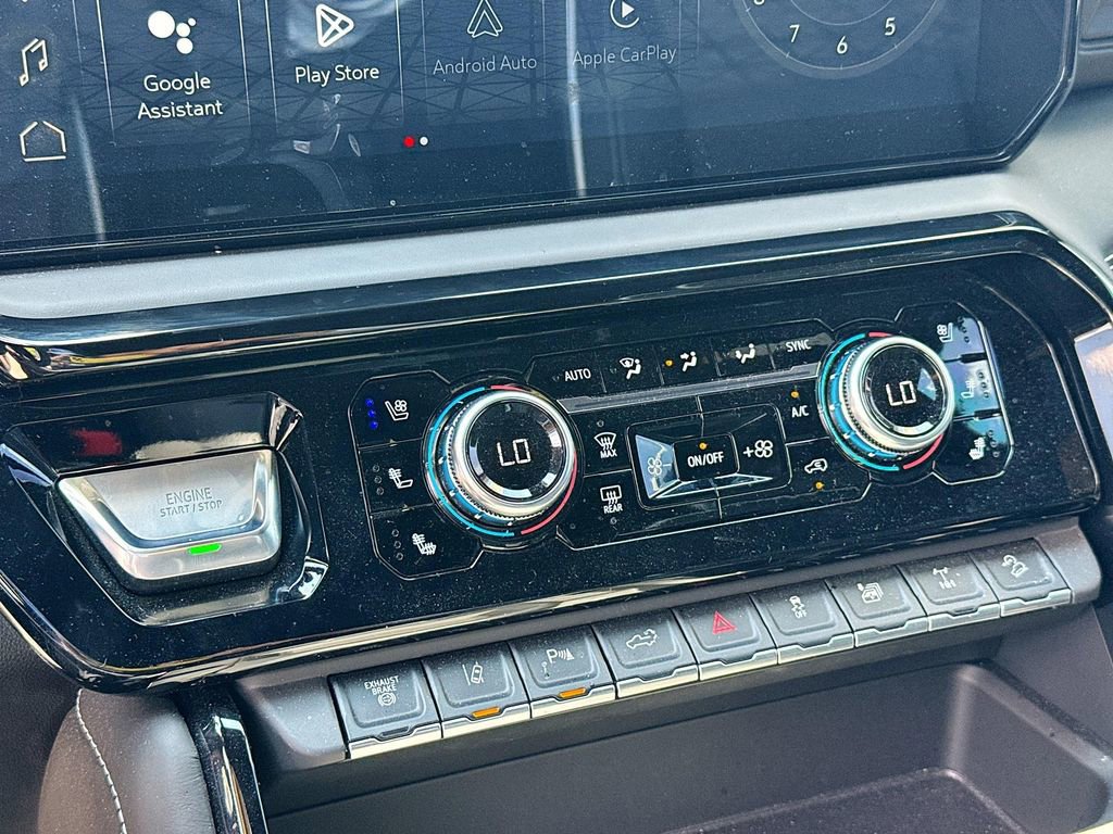 Used 2025 GMC Sierra 2500 AT4X image 19