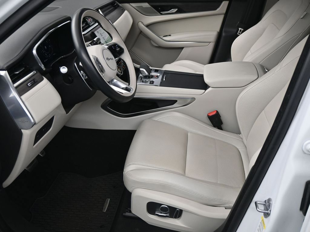 Used 2021 Jaguar F-PACE S image 5