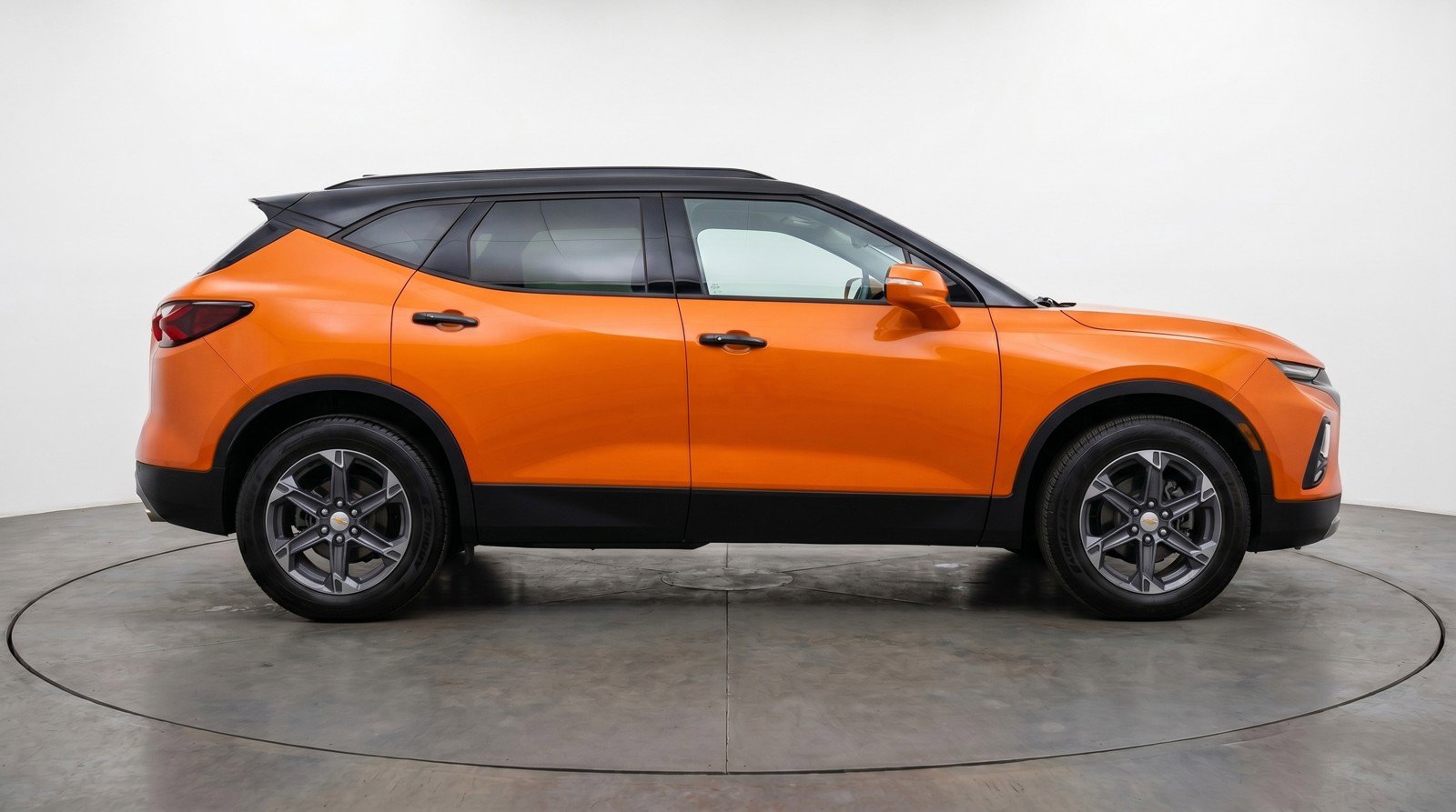 Used 2025 Chevrolet Blazer LT FWD image 11