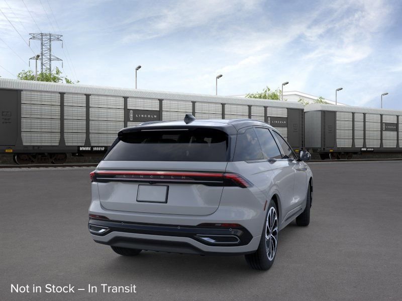 New 2026 Lincoln Nautilus Reserve AWD/4WD image 8