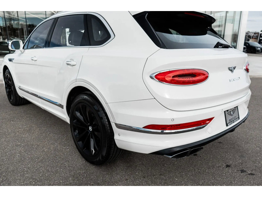 Certified 2022 Bentley Bentayga image 9
