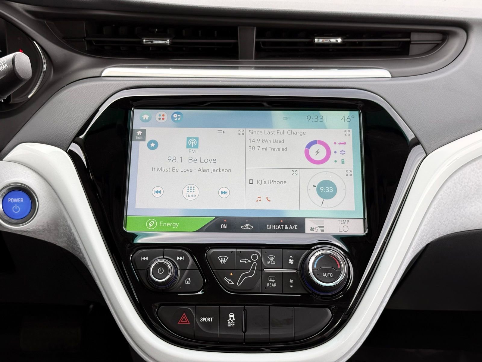 Used 2018 Chevrolet Bolt LT FWD image 32